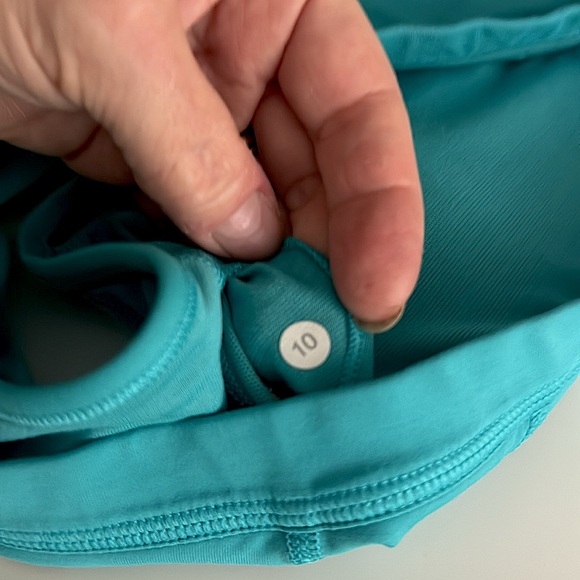 Size 10 Lululemon sports bra - Picture 4 of 6
